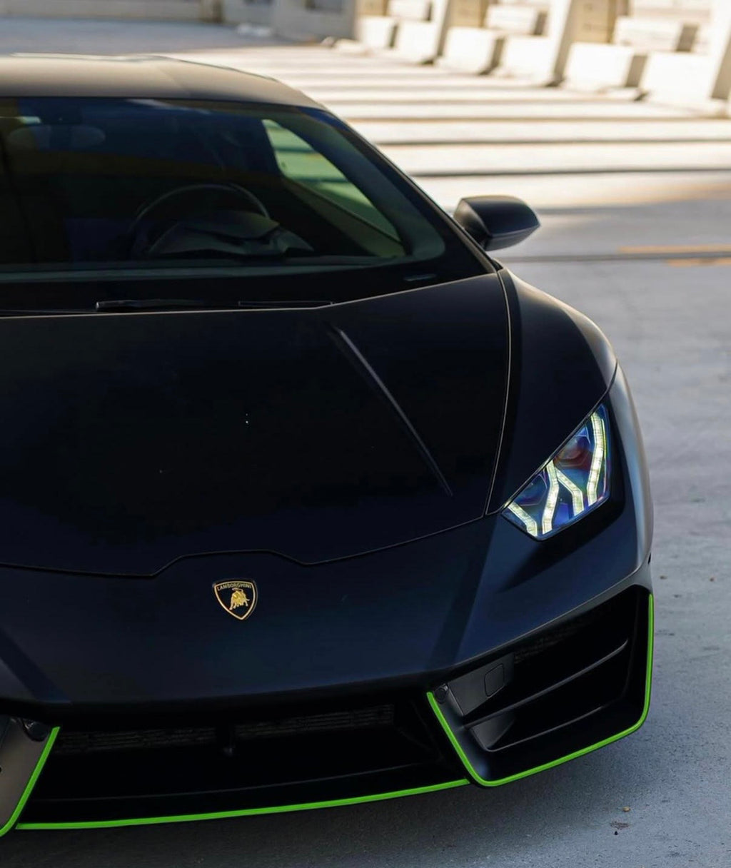 Lamborghini Huracán — Matte Black