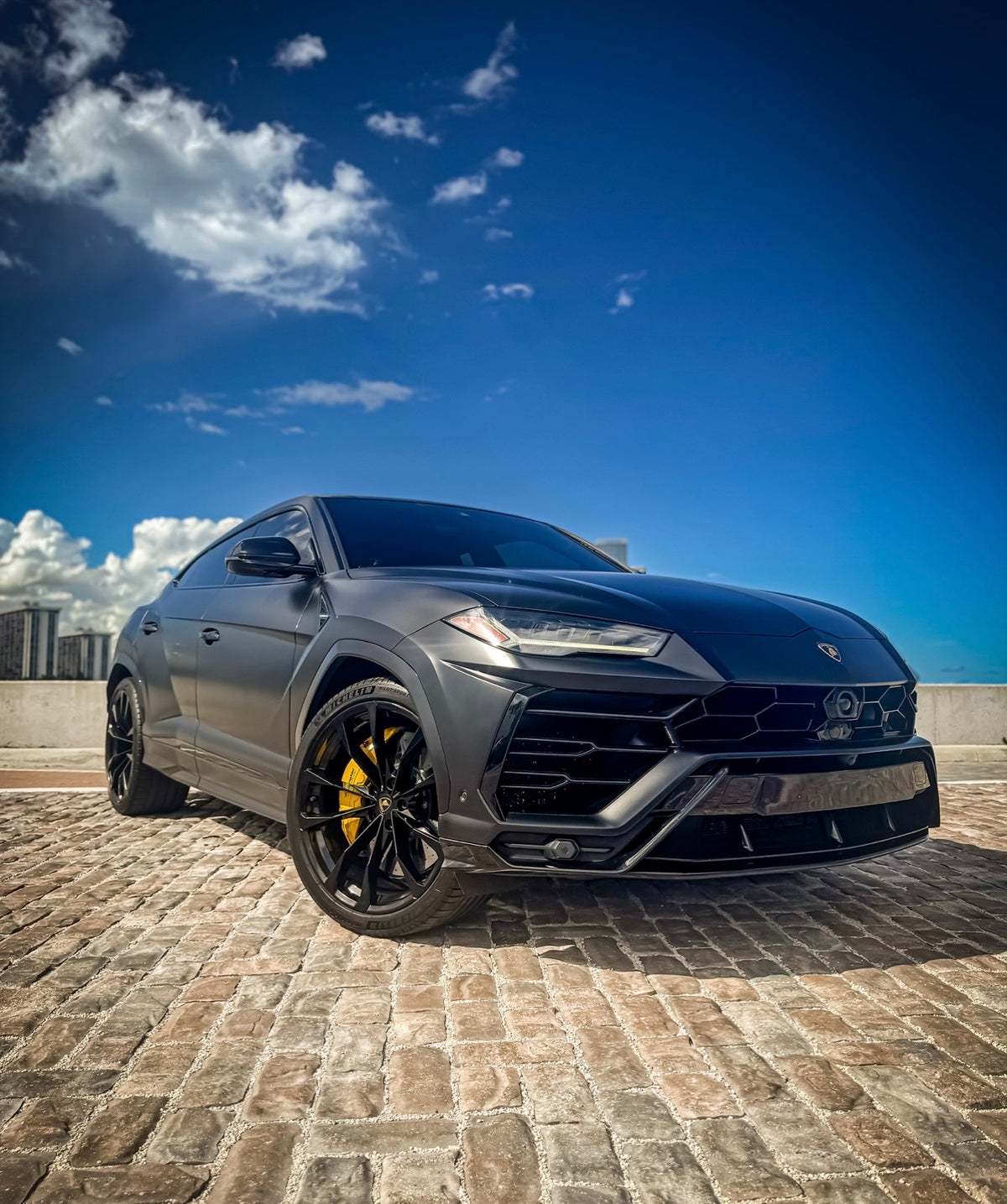 Lamborghini Urus — Matte Black