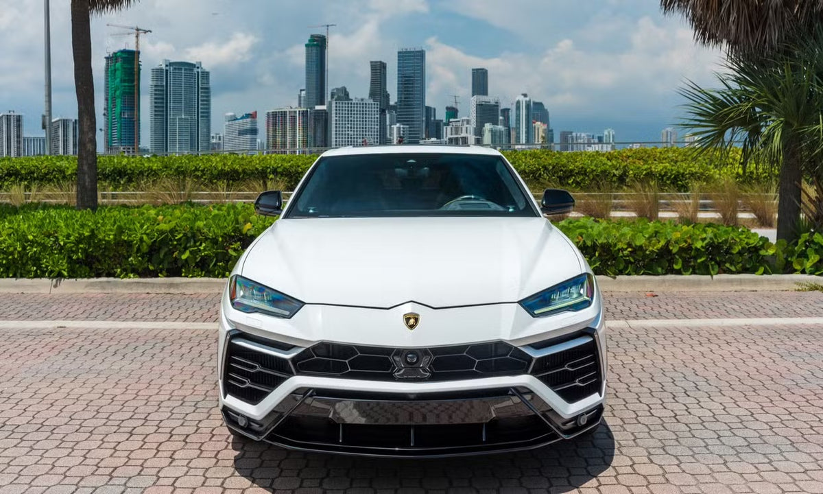 Lamborghini Urus — White