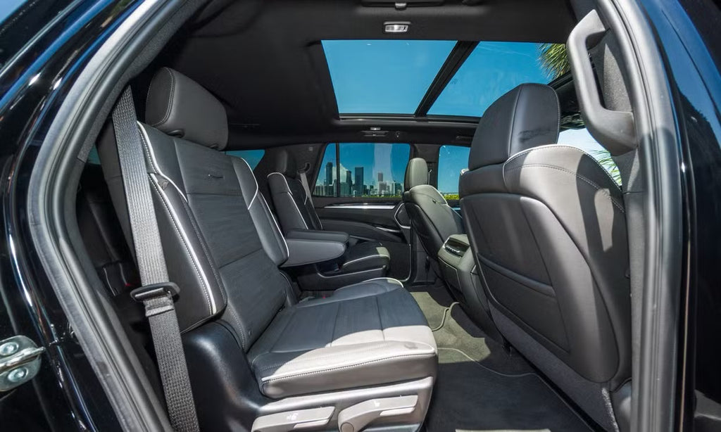 Cadillac Escalade — Black
