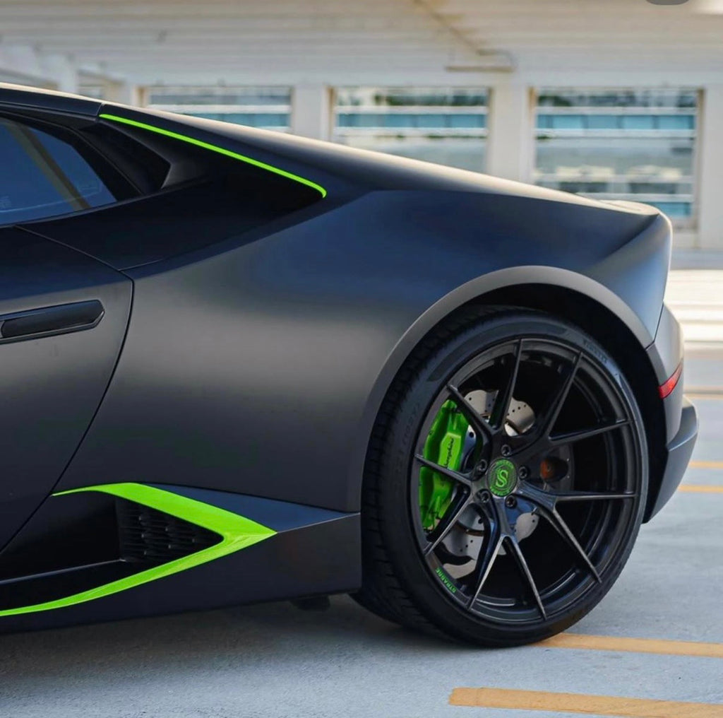Lamborghini Huracán — Matte Black