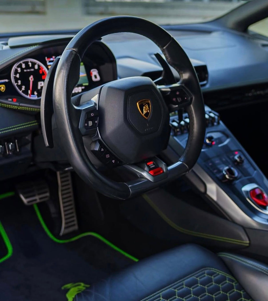 Lamborghini Huracán — Matte Black
