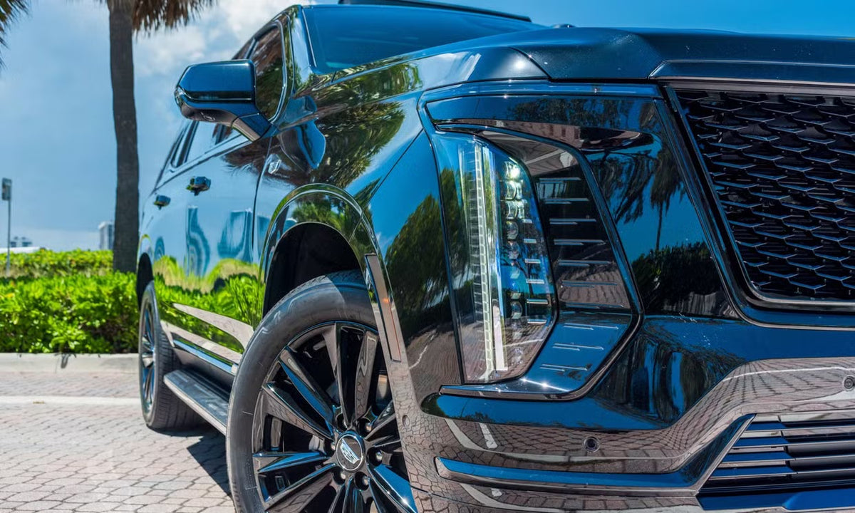 Cadillac Escalade — Black