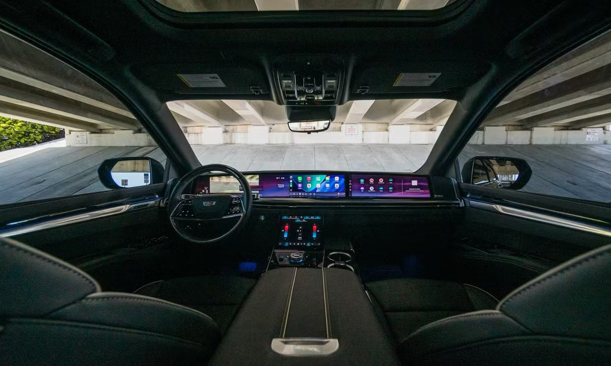 Cadillac Escalade — Black