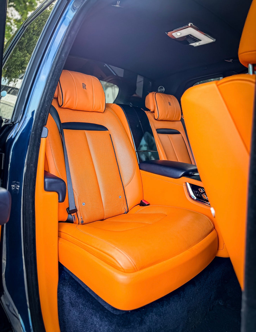 Rolls-Royce Cullinan — Matte Black