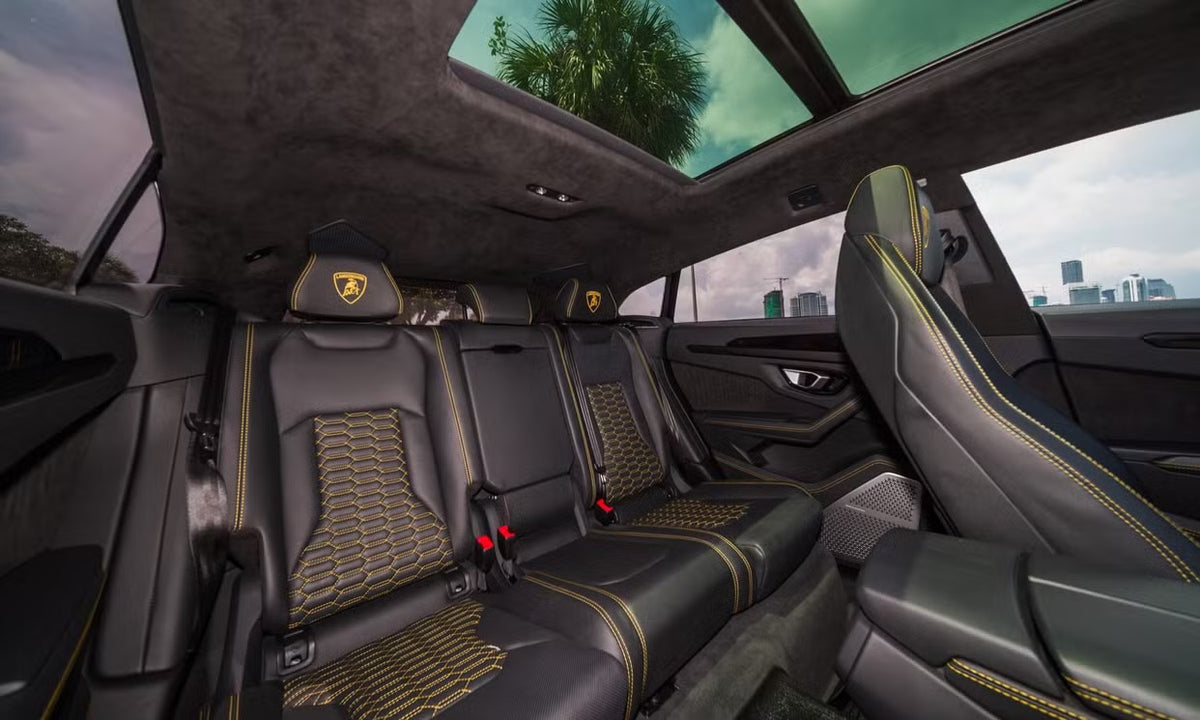 Lamborghini Urus — White