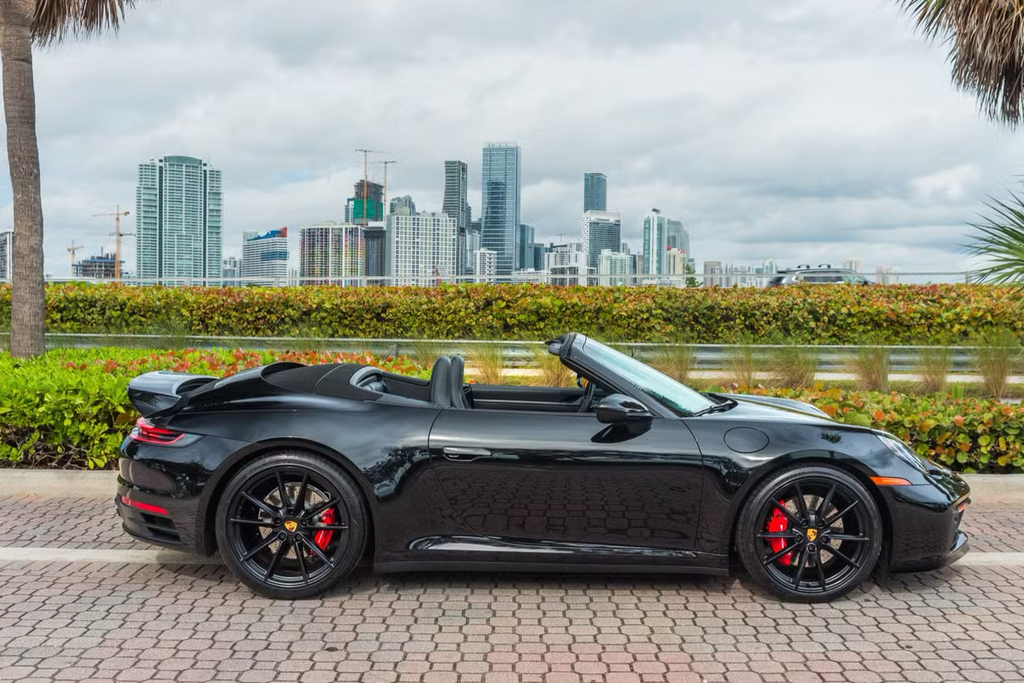 Porsche 911 Carrera S Cabriolet — Black