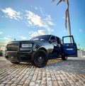 Rolls-Royce Cullinan — Black