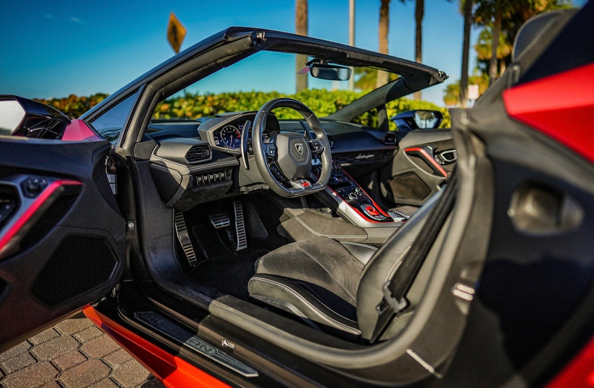 Lamborghini Huracán Spyder — Red